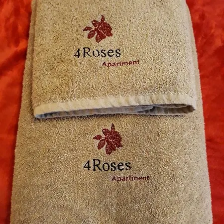 4roses Apartman *